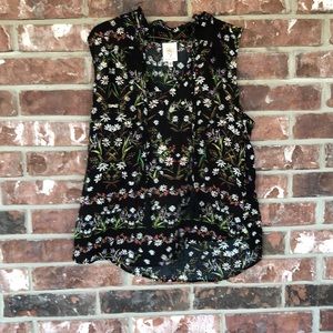 Flower detail blouse/tank top